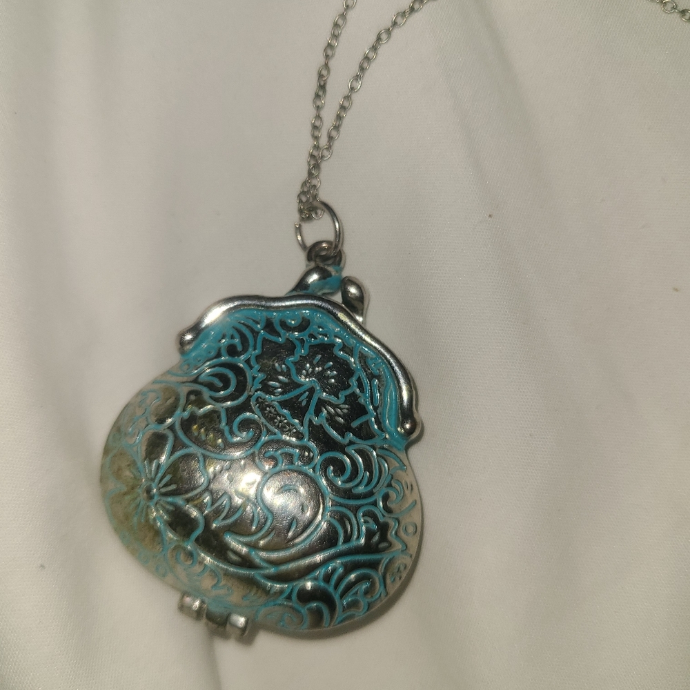 Betsey Johnson coin purse locket and chain